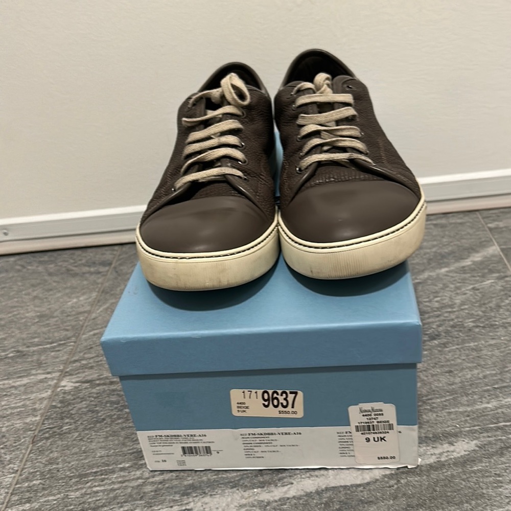 Lanvin men’s sneakers UK9 comes in original box with dust bag and spare laces